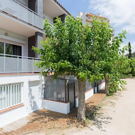 Apartment Estudis Laura *